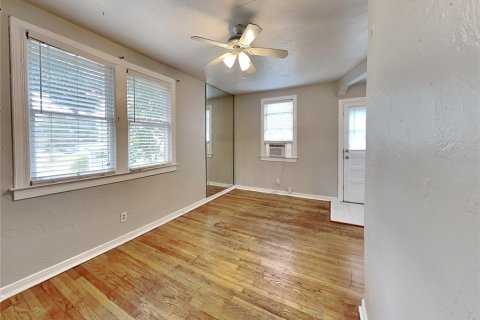 Immobilier commercial à vendre à Orlando, Floride: 4 chambres, 240.25 m2 № 2302466 - photo 15