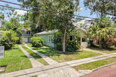 Immobilier commercial à vendre à Orlando, Floride: 4 chambres, 240.25 m2 № 2302466 - photo 3