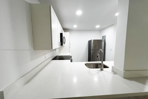 Condominio en venta en Tamarac, Florida, 2 dormitorios, 80.36 m2 № 1684102 - foto 21