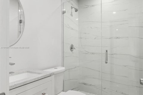 House in Opa-locka, Florida 2 bedrooms, 72.46 sq.m. № 1968200 - photo 22