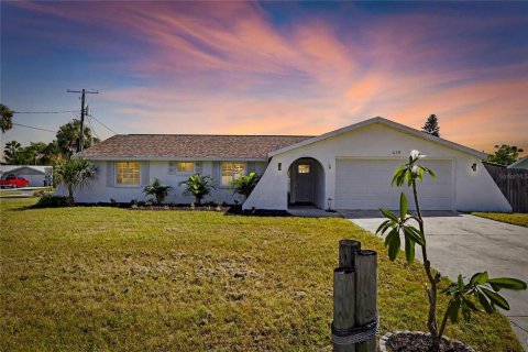 House in Apollo Beach, Florida 3 bedrooms, 133.13 sq.m. № 1876719 - photo 5