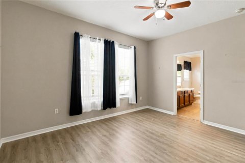 Condo in Saint Cloud, Florida, 3 bedrooms  № 2345060 - photo 10