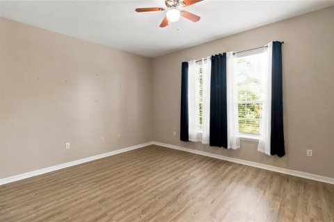 Condo in Saint Cloud, Florida, 3 bedrooms  № 2345060 - photo 9