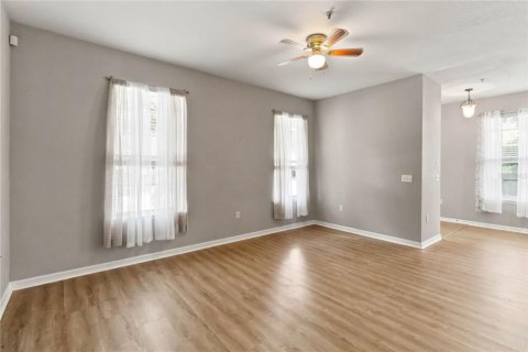 Condo in Saint Cloud, Florida, 3 bedrooms  № 2345060 - photo 5