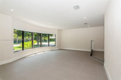 Villa ou maison à louer à Pinecrest, Floride: 4 chambres, 223.24 m2 № 1987520 - photo 6