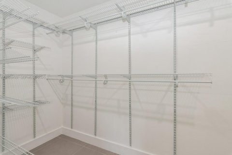 Villa ou maison à louer à Pinecrest, Floride: 4 chambres, 223.24 m2 № 1987520 - photo 14