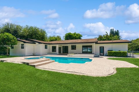 Villa ou maison à louer à Pinecrest, Floride: 4 chambres, 223.24 m2 № 1987520 - photo 20