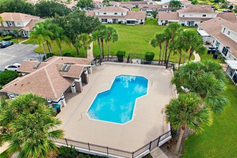 Touwnhouse à vendre à Orlando, Floride: 3 chambres, 116.69 m2 № 2424205 - photo 14