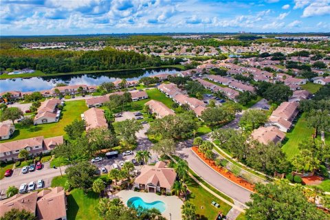 Touwnhouse à vendre à Orlando, Floride: 3 chambres, 116.69 m2 № 2424205 - photo 17