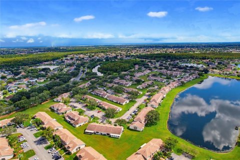 Touwnhouse à vendre à Orlando, Floride: 3 chambres, 116.69 m2 № 2424205 - photo 9