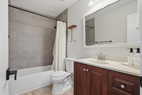 Купить виллу или дом в Нью-Порт-Ричи, Флорида 8 комнат, 110.55м2, № 2204561 - фото 24