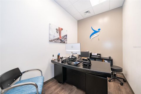 Propiedad comercial en venta en Oviedo, Florida, 435.71 m2 № 2098826 - foto 14