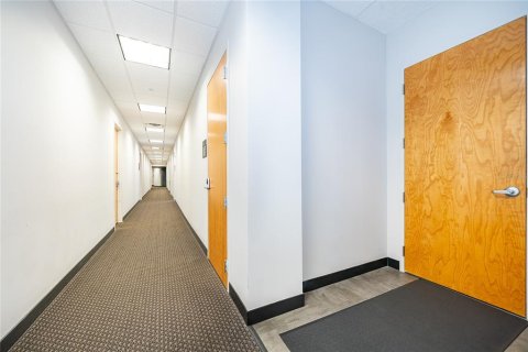 Propiedad comercial en venta en Oviedo, Florida, 435.71 m2 № 2098826 - foto 7