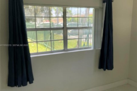 Copropriété à vendre à Miami, Floride: 3 chambres, 106 m2 № 1990797 - photo 8