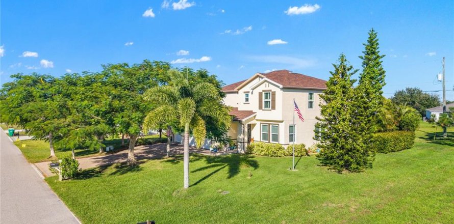 Villa ou maison à Punta Gorda, Floride 3 chambres, 254.46 m2 № 2434987