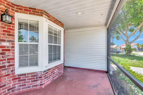 Casa en alquiler en Boynton Beach, Florida, 4 dormitorios, 110.55 m2 № 2270061 - foto 2
