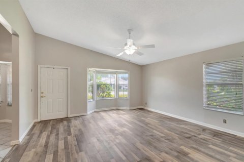 Casa en alquiler en Boynton Beach, Florida, 4 dormitorios, 110.55 m2 № 2270061 - foto 5