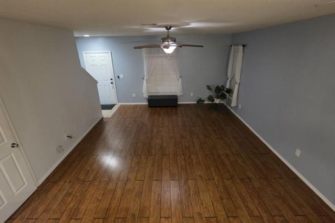 Townhouse in Riverview, Florida 2 bedrooms, 118.91 sq.m. № 2214644 - photo 8