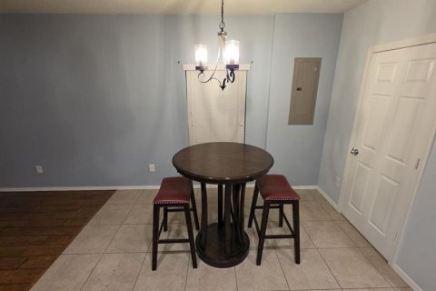 Townhouse in Riverview, Florida 2 bedrooms, 118.91 sq.m. № 2214644 - photo 16