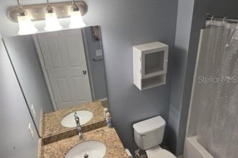 Townhouse in Riverview, Florida 2 bedrooms, 118.91 sq.m. № 2214644 - photo 28