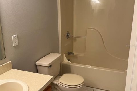 Купить кондоминиум в Таварес, Флорида 3 комнаты, 85.28м2, № 2218935 - фото 11