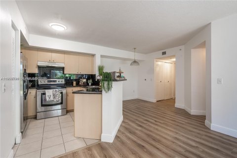 Copropriété à louer à West Palm Beach, Floride: 2 chambres, 98.48 m2 № 2024766 - photo 2