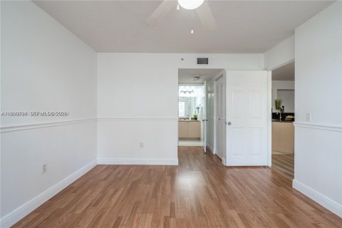Copropriété à louer à West Palm Beach, Floride: 2 chambres, 98.48 m2 № 2024766 - photo 5