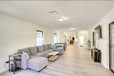 Casa en venta en Winter Haven, Florida, 3 dormitorios, 160.35 m2 № 1550550 - foto 9