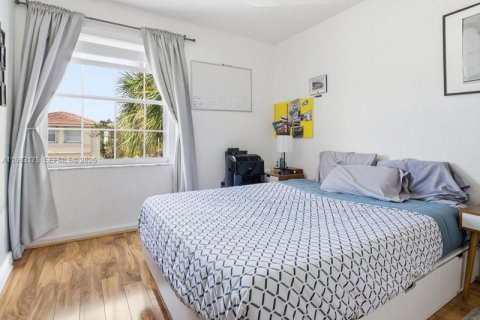 Купить виллу или дом в Мирамар, Флорида 4 спальни, 231.42м2, № 2024248 - фото 19