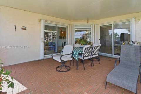 Купить виллу или дом в Мирамар, Флорида 4 спальни, 231.42м2, № 2024248 - фото 27