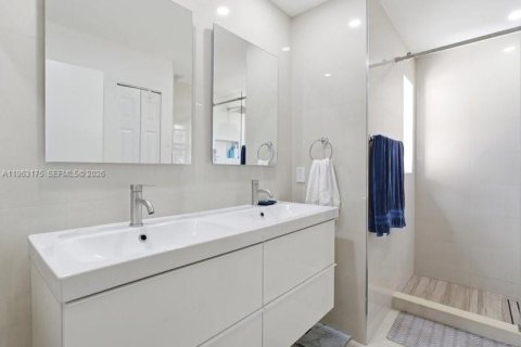 Купить виллу или дом в Мирамар, Флорида 4 спальни, 231.42м2, № 2024248 - фото 16