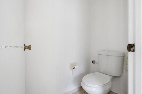 Купить виллу или дом в Мирамар, Флорида 4 спальни, 231.42м2, № 2024248 - фото 26