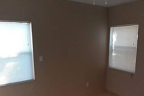 Casa en alquiler en Saint Petersburg, Florida, 2 dormitorios, 62.43 m2 № 1849593 - foto 8