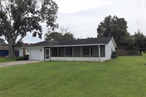 House in Lakeland, Florida 3 bedrooms, 123.1 sq.m. № 1912949 - photo 1