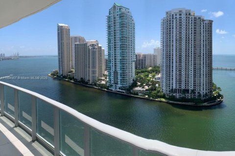 Снять в аренду кондоминиум в Майами, Флорида 2 спальни, 101.36м2, № 2034887 - фото 3