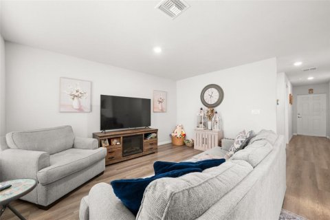 Villa ou maison à vendre à Sebring, Floride: 5 chambres, 177.72 m2 № 2132013 - photo 4