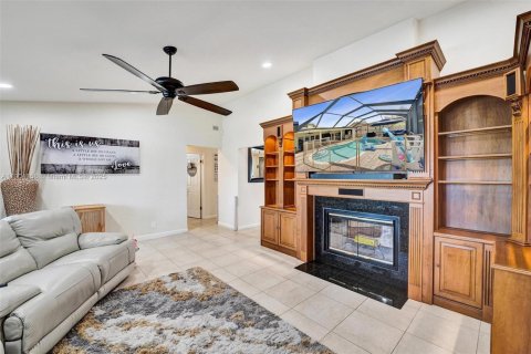 Villa ou maison à vendre à Plantation, Floride: 4 chambres, 220.36 m2 № 1956305 - photo 17