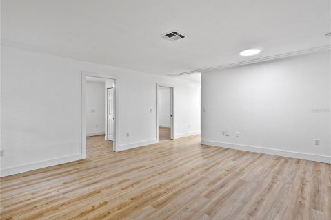 Villa ou maison à vendre à Sarasota, Floride: 3 chambres, 196.58 m2 № 2404370 - photo 23