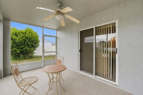 House in Winter Haven, Florida 3 bedrooms, 116.31 sq.m. № 2156070 - photo 25