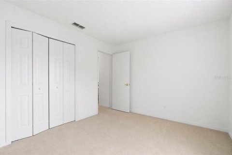House in Winter Haven, Florida 3 bedrooms, 116.31 sq.m. № 2156070 - photo 19