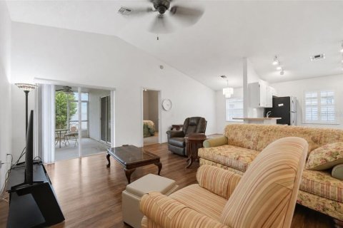 House in Winter Haven, Florida 3 bedrooms, 116.31 sq.m. № 2156070 - photo 6