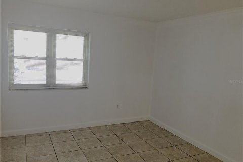Condo in Orlando, Florida, 2 bedrooms № 2267399 - photo 11
