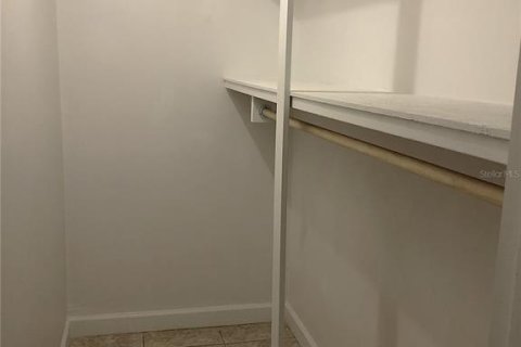 Condo in Orlando, Florida, 2 bedrooms № 2267399 - photo 13