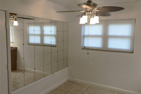 Condo in Orlando, Florida, 2 bedrooms № 2267399 - photo 2