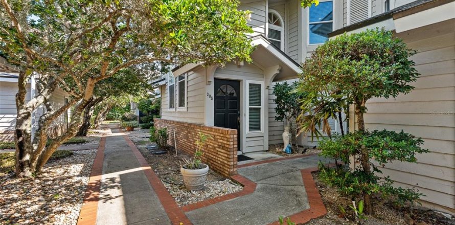 Condo à Ormond Beach, Floride, 2 chambres  № 2195748