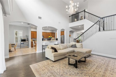 House in New Port Richey, Florida 6 bedrooms, 351.26 sq.m. № 2394092 - photo 19