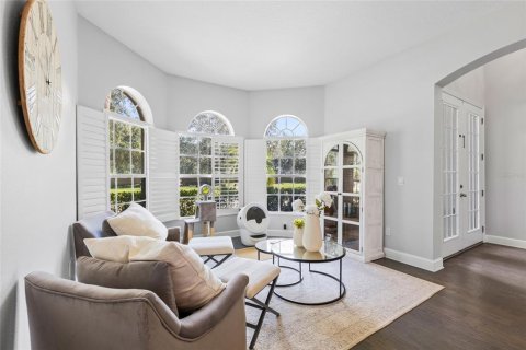 House in New Port Richey, Florida 6 bedrooms, 351.26 sq.m. № 2394092 - photo 13