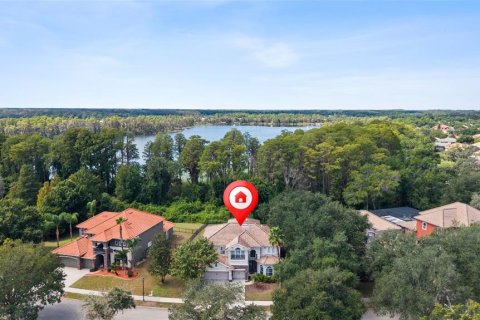 House in New Port Richey, Florida 6 bedrooms, 351.26 sq.m. № 2394092 - photo 2