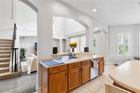 House in New Port Richey, Florida 6 bedrooms, 351.26 sq.m. № 2394092 - photo 23