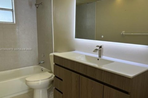 Снять в аренду кондоминиум в Майами, Флорида 1 спальня, 106.74м2, № 2077962 - фото 14
